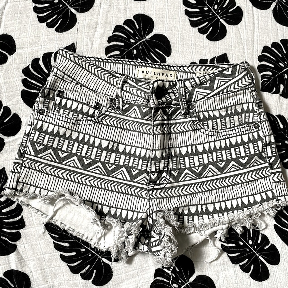 BULLHEAD Jean Shorts